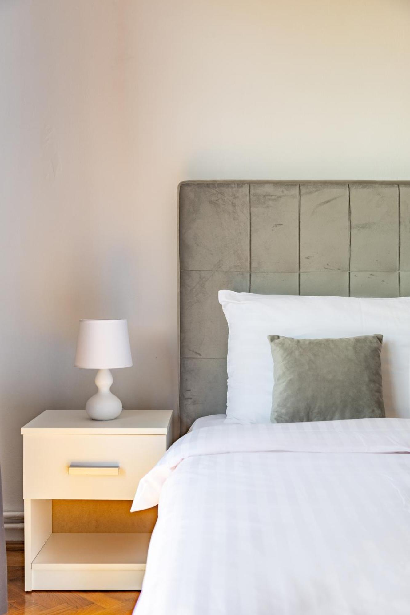 Apartament Downtown Victoria By Citybookings *
