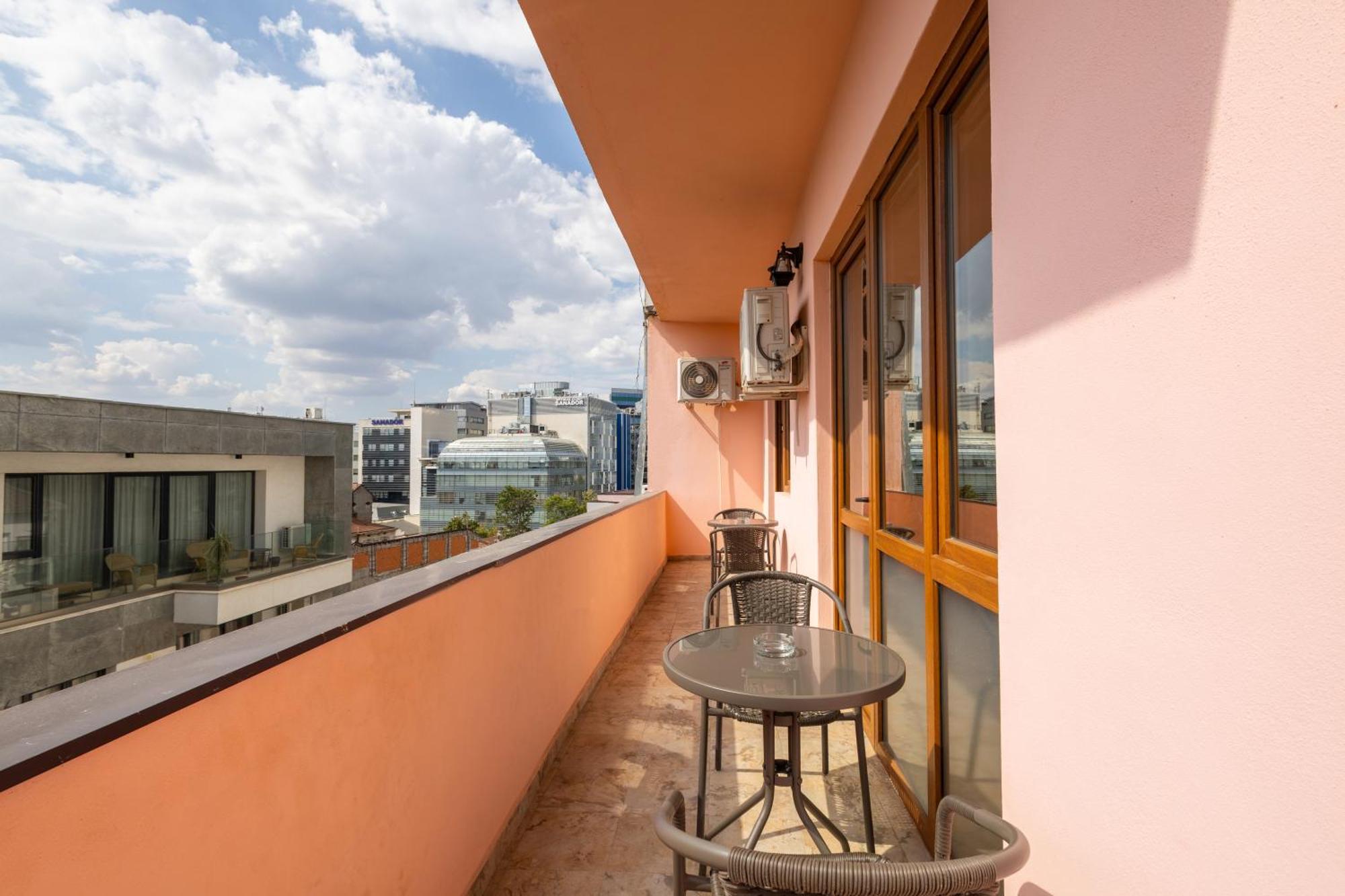 Downtown Victoria By Citybookings Apartament Bucureşti